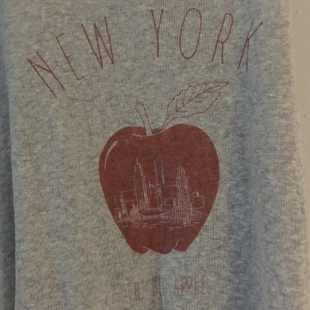 NWOT Soft New York tank